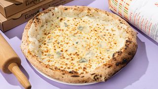 პიცა 4 ყველით საშუალო