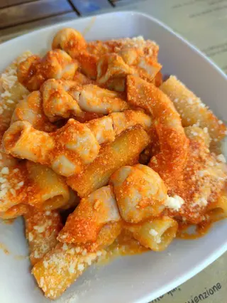 Rigatoni con la pajata