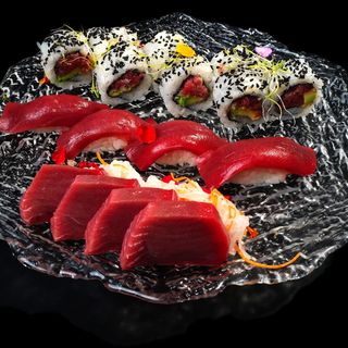 Bandeja tuna (16 uds.) 