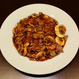 T3 - Ternera con champiñones