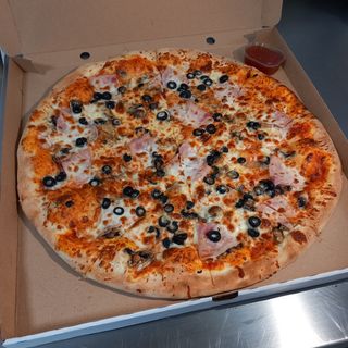 PIZZA CAPRICIOSA XXL -45 CM