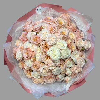 Rozkoszny bukiet róż