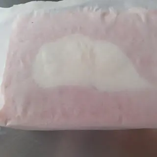 IMBOTTITI DI GELATO ALLA FRAGOLA E PANNA
