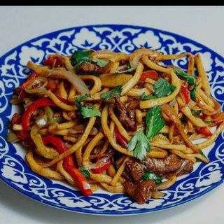 Жаренный лагман 