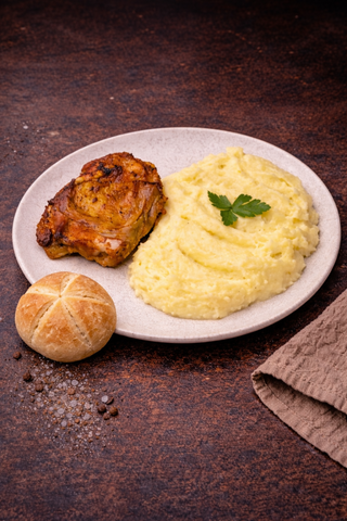 Felul doi-Piure cu pulpă de pui la cuptor