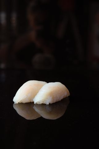 Niguiri De Lubina (2 Uds.)