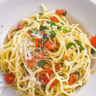 Spaguetti aglio olio e peperoncino