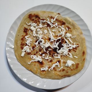 ГЮЗЛЕМЕ СЪС СИРЕНЕ