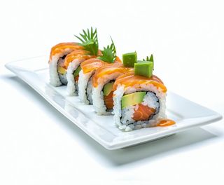 Uramaki new salmone roll