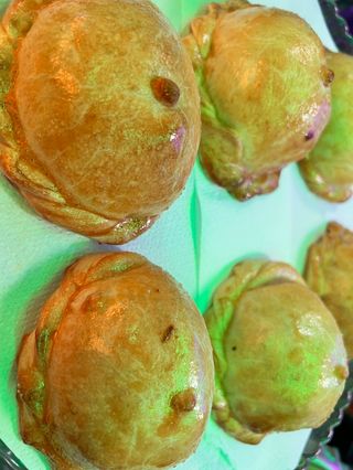 Empanas peruanas de aji de gallina 