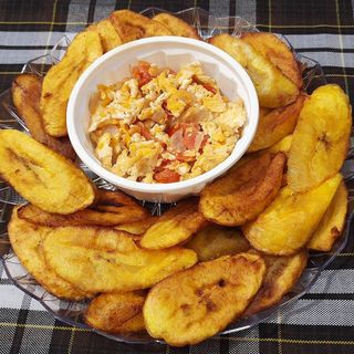 Fried Plantain (dodo) with egg sauce