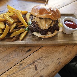 Hamburguesa de pulled pork de lechona 