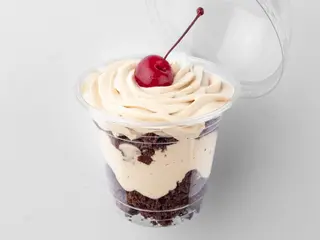 Трайфл з вишнею (150г)