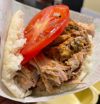 Arepa de Pernil