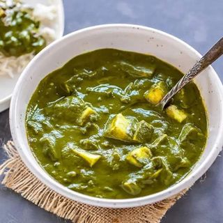 34 Palak paneer