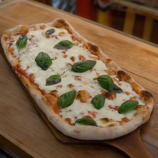 Pizza Clássica Meia Margherita