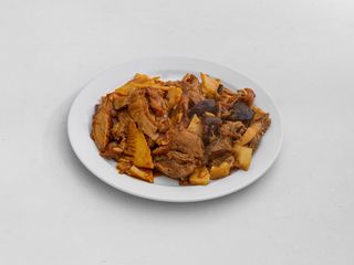 81. Pato con bambú y setas chinas