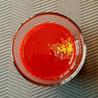 Sriracha z trawą cytrynową