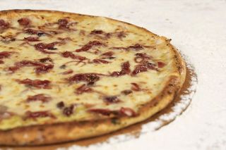 Pizza bianca  cipolla rossa caramellata  