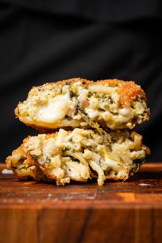 Frittatina  salsiccia e friarielli