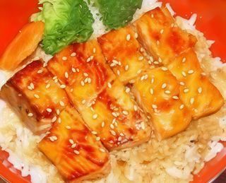 174. Salmón Teriyaki sobre Arroz