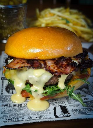 Hambúrguer Açafrão