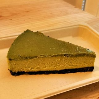 Creamy Matcha Cheesecake