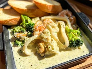 Сковорода з морепродуктами (300/40г)