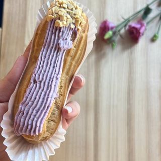 Еклер ягідний 