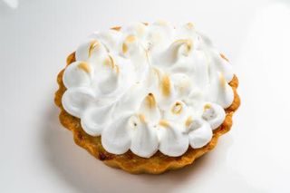 Tartă lămâie și bezea