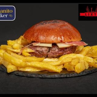 Hamburguesa La Ibérica y PATATAS