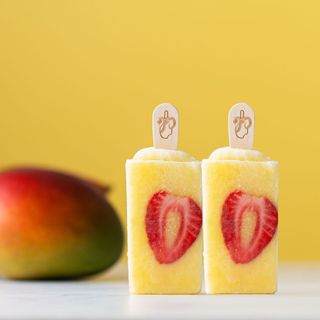 2 Gelados Colé Manga com Morango