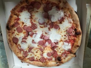 Bianca con mozzarella, wurstel e stracchino - maxi