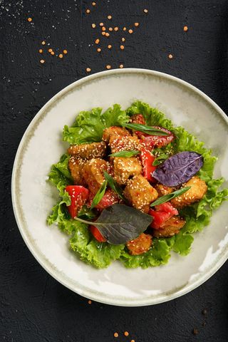 Хрустящие баклажаны с кисло-сладким соусом (300г)