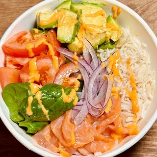 Ensalada De Arroz Basmati Con Salmón Ahumado Y Aguacate