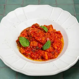 Pappa al pomodoro con crostoni di pane