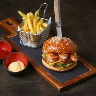 Պադ թայ բուրգեր