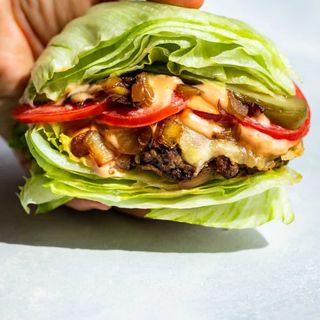 Lettuce wrap Burger low carb