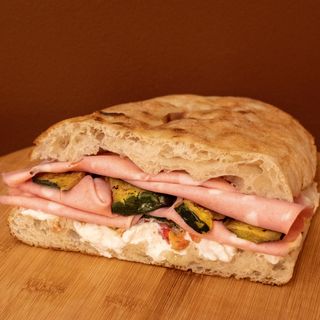 Schiacciata Pisa (schiacciate toscane-cottura su pietra)