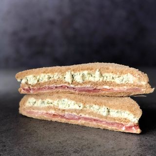 Sandwich Roquefort Y Jamón