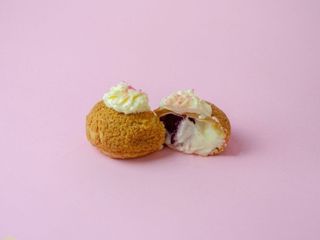 В2В Шу полуничний (80g)