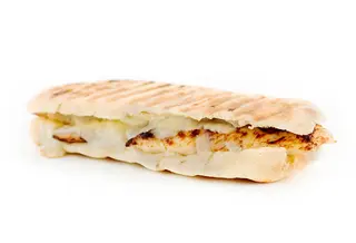 Súper Bocata De Pechuga De Pollo Fresca A La Plancha Y Queso