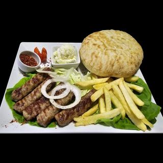 Ćevapi sa kajmakom + Coca-Cola 0.33l