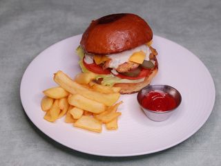 Булочка з курочкою