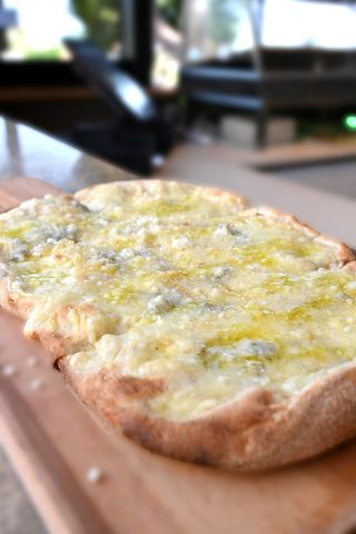 Pizza Quattro Formaggi