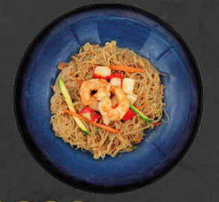 Spaghetti di soia con frutti di mare