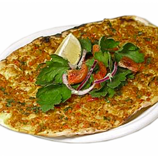 Lahmacum Solo Carne Mixto