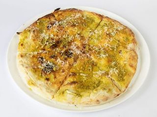 Фокачо з песто та пармезаном (300g)