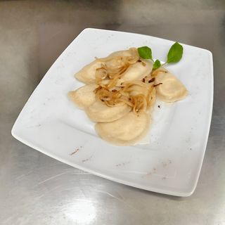 Pierogi domowe z kapustą i grzybami 8szt