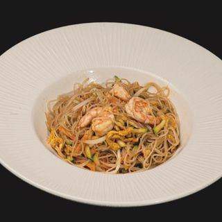 163. Spaghetti di riso con gamberi